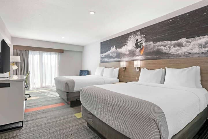 Room 5 of 35